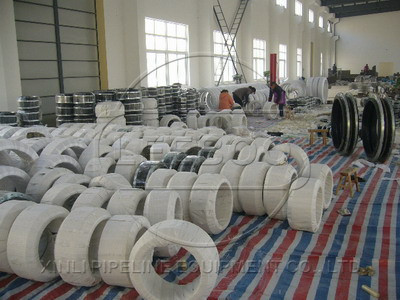 香港機(jī)場愉景灣<a href=http://www.xinligd.com target=_blank class=infotextkey>橡膠接頭</a>包裝車間